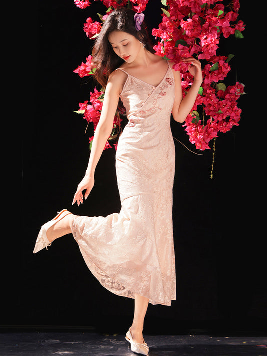 Peach-Tinted Camellia Embroidery | Slip Mermaid Gown(妤婉)