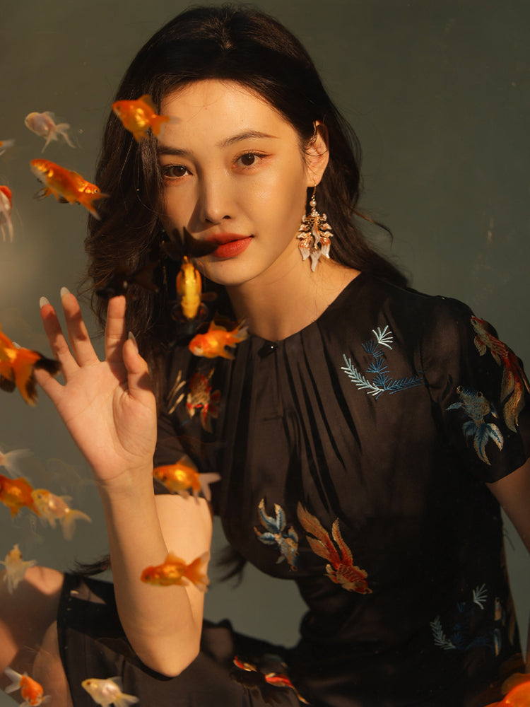 Black satin|Embroidered two-tone goldfish|Modern one-Pieces Qipao Dress(锦秀)