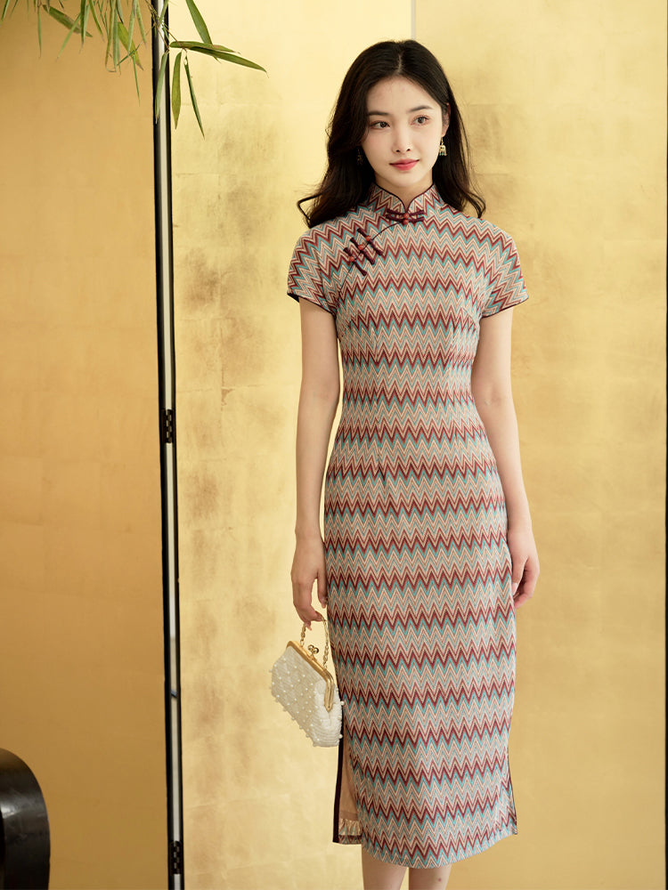 A beige base color with zigzag stripes in red, blue and brown|Modern one-Pieces Qipao Dress(倾黛)