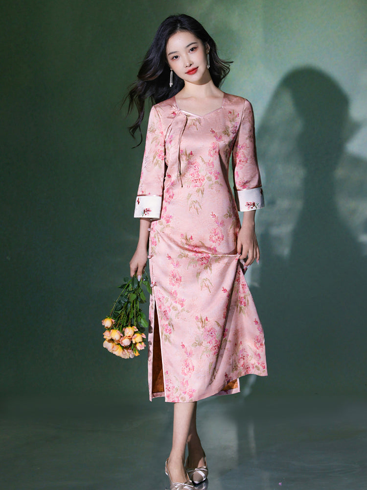 Jade-Pink Jinling Satin "Kitten Chasing Butterflies" | Modern one-Pieces Qipao Dress(芳妍)