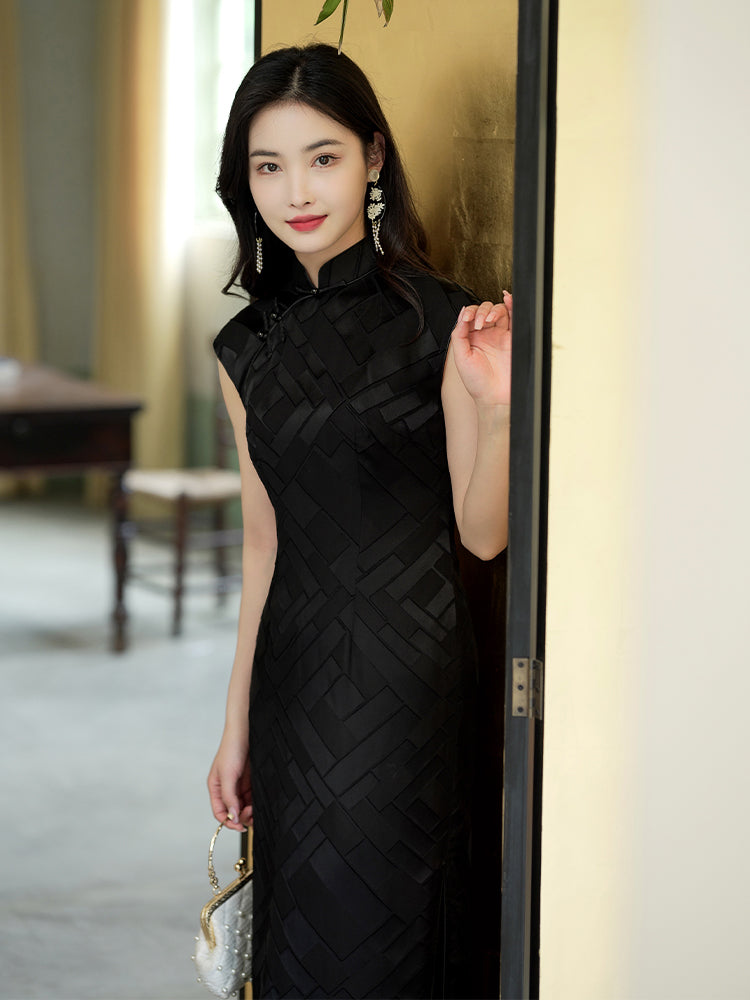 Black Minimalist Silk Burnout | Modern one-Pieces Qipao Dress(风琉璃)