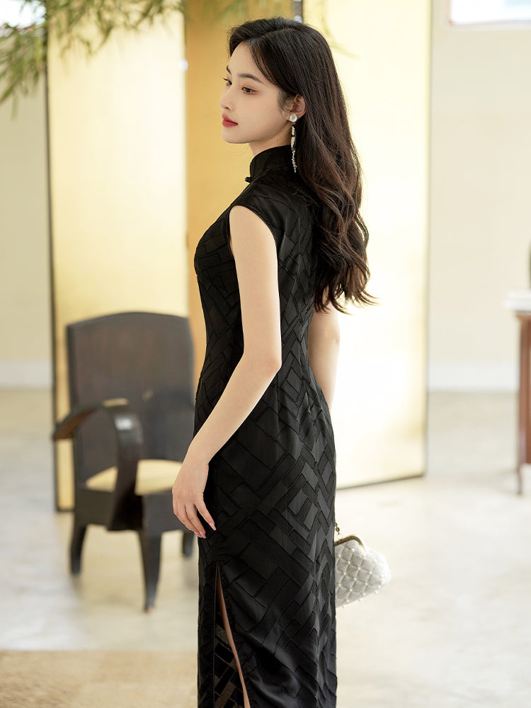 Black Minimalist Silk Burnout | Modern one-Pieces Qipao Dress(风琉璃)