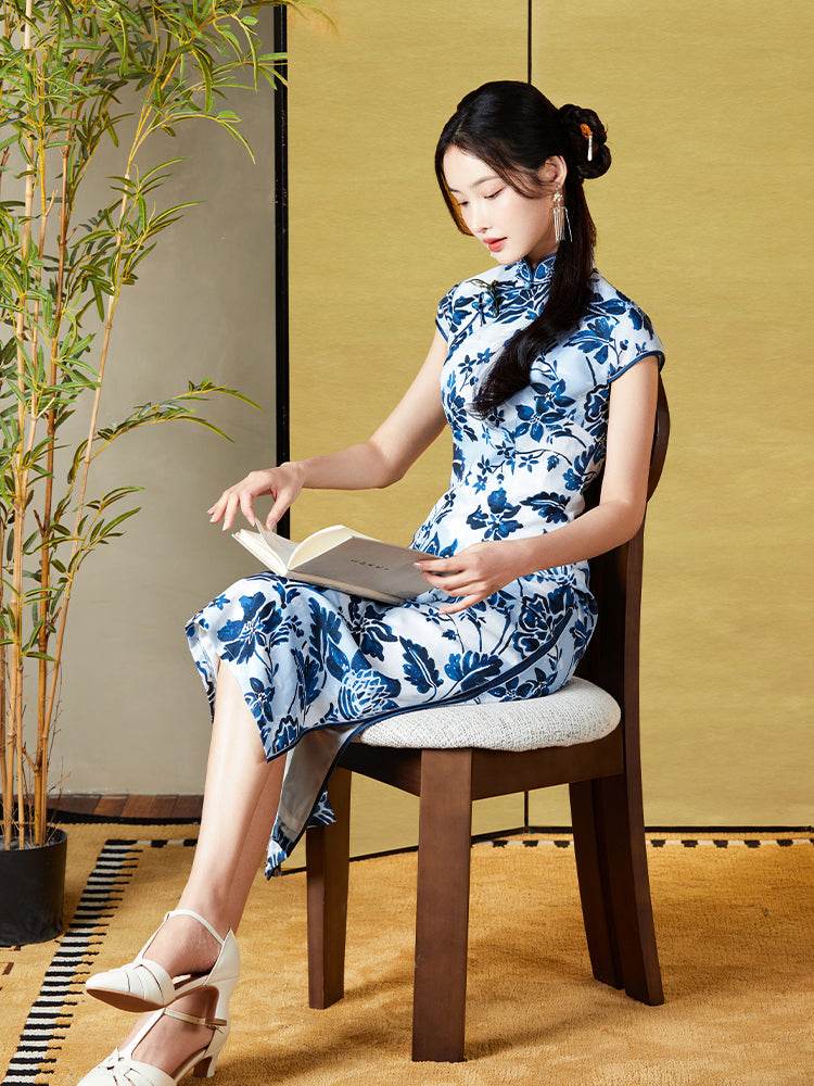Imperial Kiln-inspired blue-white motif| Modern one-Pieces Qipao Dress(珈蓝) - E·Beauty