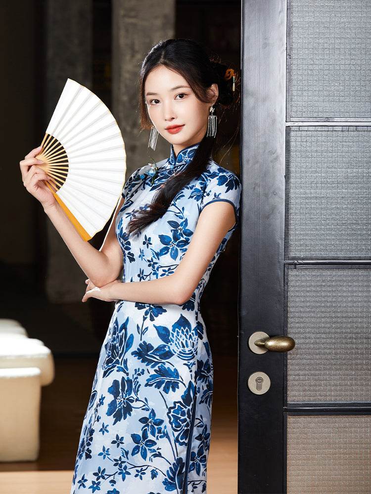 Imperial Kiln-inspired blue-white motif| Modern one-Pieces Qipao Dress(珈蓝) - E·Beauty