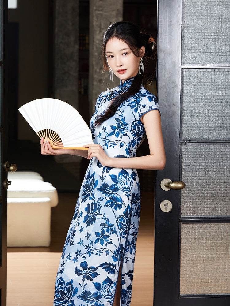 Imperial Kiln-inspired blue-white motif| Modern one-Pieces Qipao Dress(珈蓝) - E·Beauty