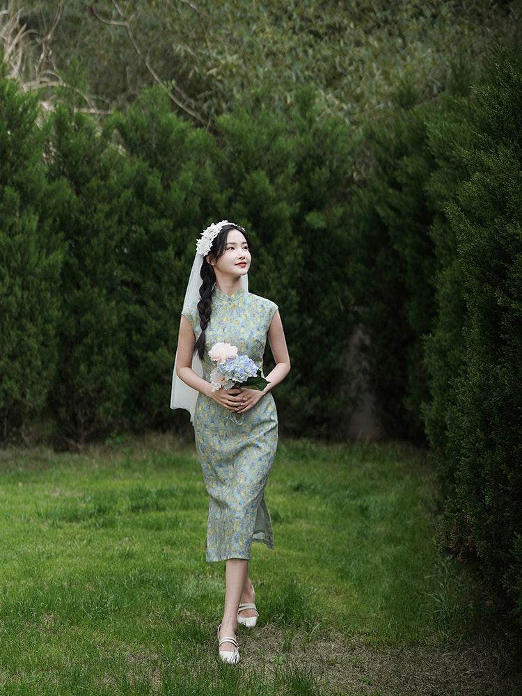 Soft green painterly print| Modern one-Pieces Qipao Dress(婺曼) - E·Beauty