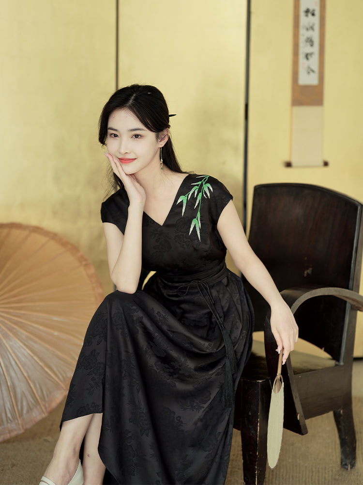 Ink and Black Embroidered Jacquard | Waist-Cinched Neo-Chinese Dresses (竹灵)