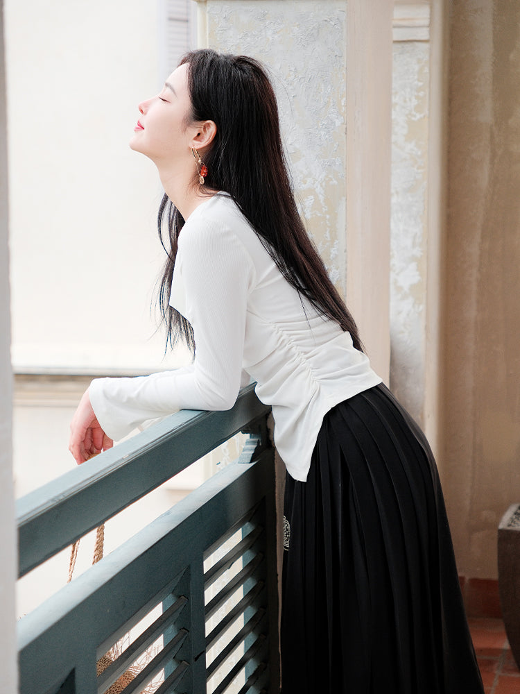 Milky White Long-Sleeve Knit | Contemporary Chinese-Inspired Top（南汐）