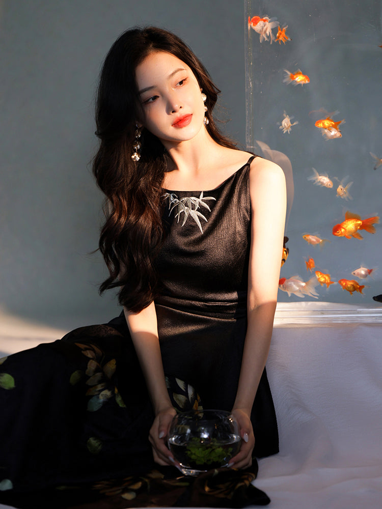 ink Black Silk Embroidered  | Sleeveless Camisole（墨莞）