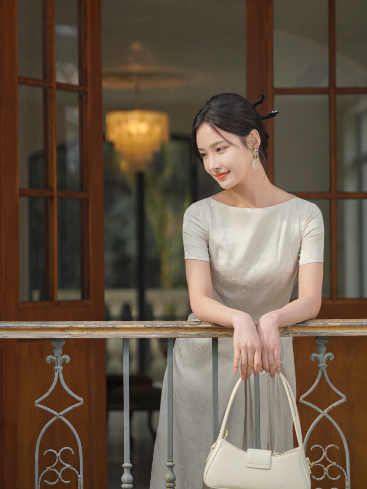 ivory white|Modern one-Pieces Qipao Dress（拢月）