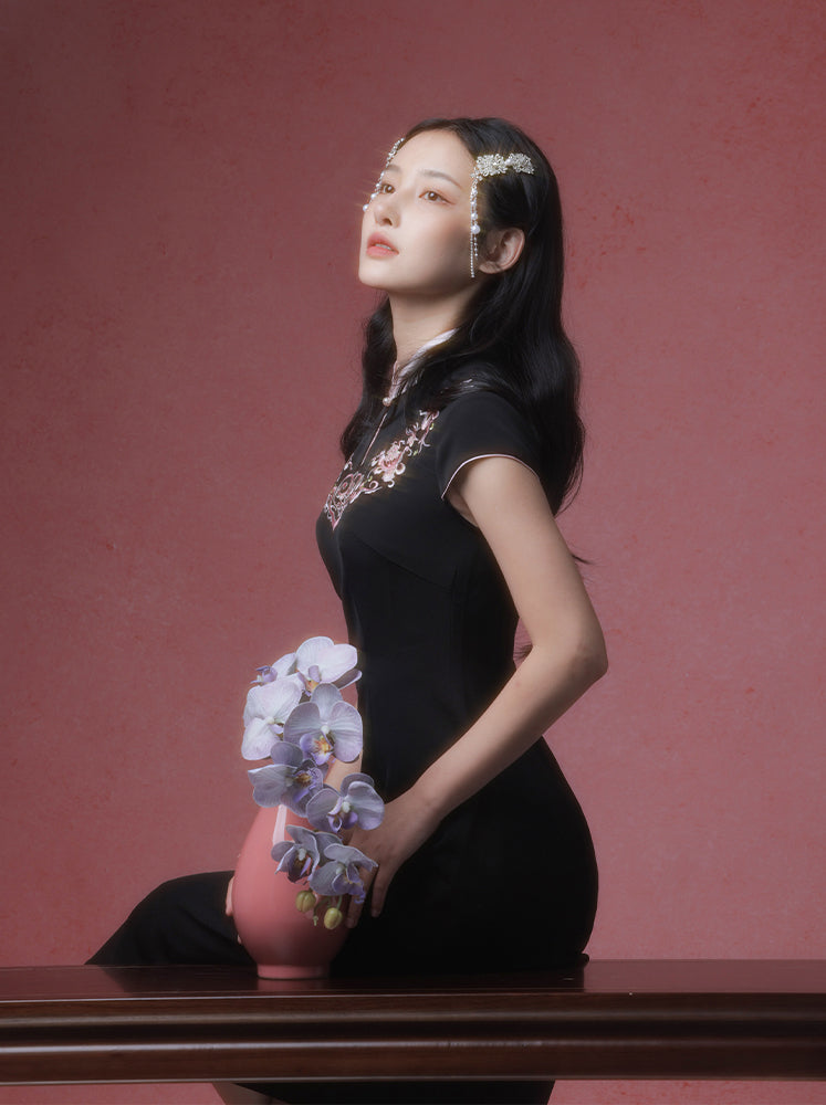 Sumi Black Artisan Embroidery | Neo-Chinese Dress（如苑）