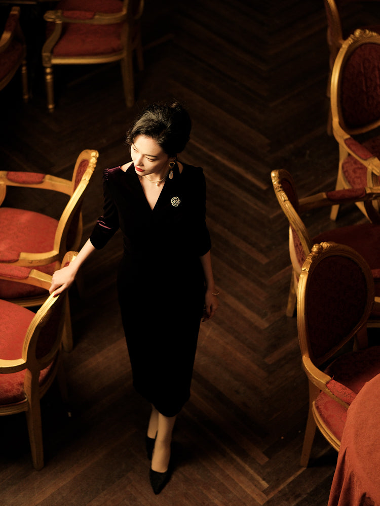 Deep Purple Velvet | Modernized Qipao Evening Dress（马莲）