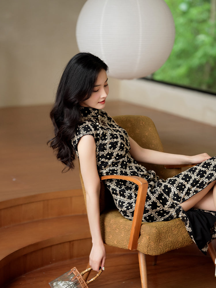 Caramel Diamond Lattice lace | Modern one-Pieces Qipao Dress（晗香）