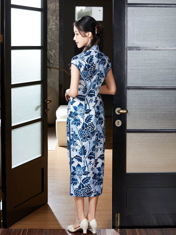 Imperial Kiln-inspired blue-white motif| Modern one-Pieces Qipao Dress（珈蓝） - E·Beauty