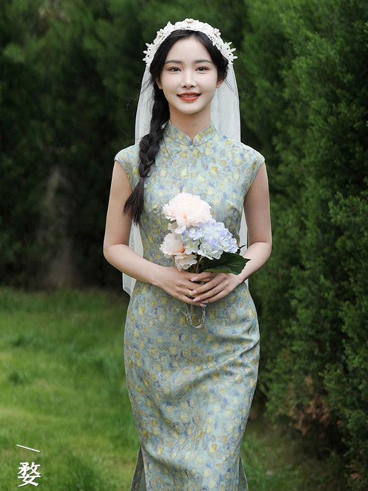 Soft green painterly print| Modern one-Pieces Qipao Dress（婺曼）