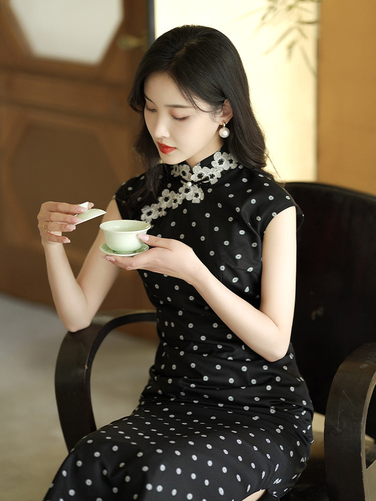 Ink-Black Shanghai Noir Polka Dots | Modern one-Pieces Qipao Dress(语莺)